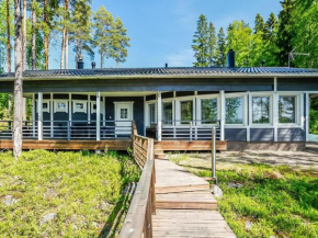 Holiday Home Aurinkokaari by Interhome